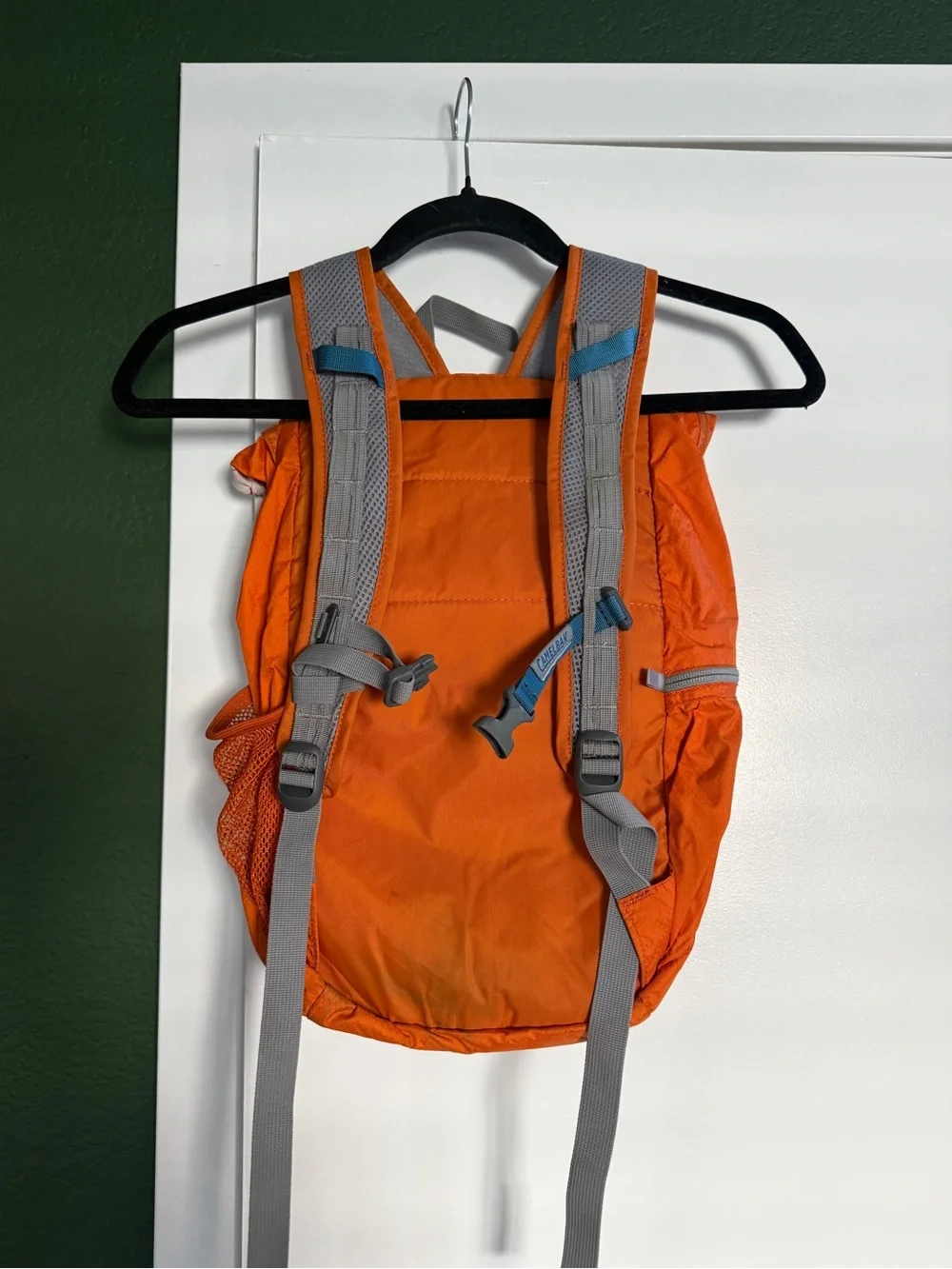 CamelBak Arête 18 Daypack in Bright Orange with Blue Accents